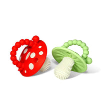 Charger l&#39;image dans la galerie, Jouet suce de dentition en silicone CHOMPY MUSHROOM - Rouge et vert paquet de 2
