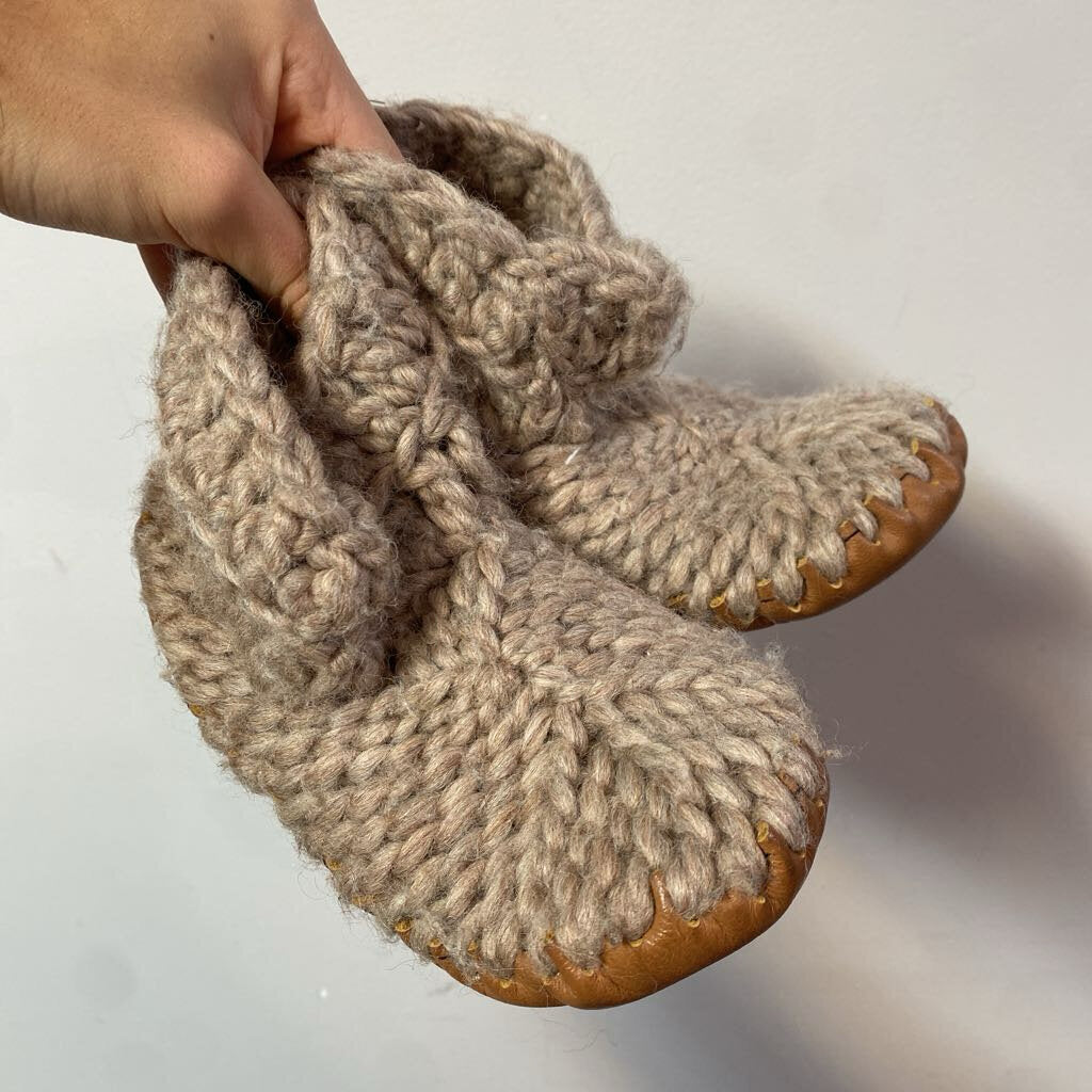 Pantoufles avec semelles en tricot +/- 12-13